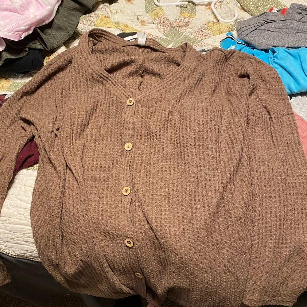 Women’s waffle knit sweater size sm. Never worn. Smoke free home